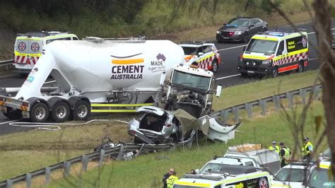 One lane closed in both directions. . Hume highway casula accident today